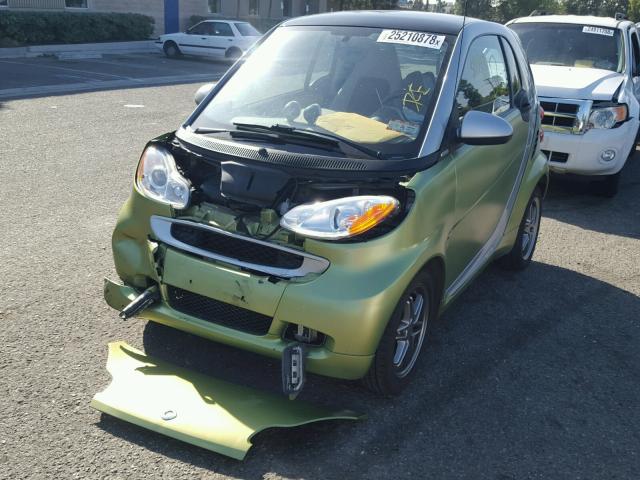 WMEEJ3BA9BK434579 - 2011 SMART FORTWO PUR GREEN photo 2