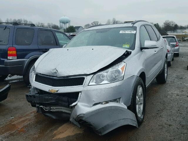 1GNKVGED1BJ238460 - 2011 CHEVROLET TRAVERSE L SILVER photo 2