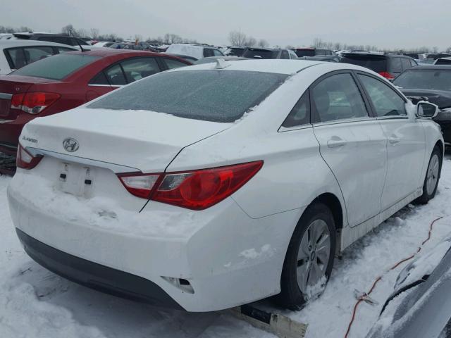 5NPEB4ACXEH815834 - 2014 HYUNDAI SONATA GLS WHITE photo 4