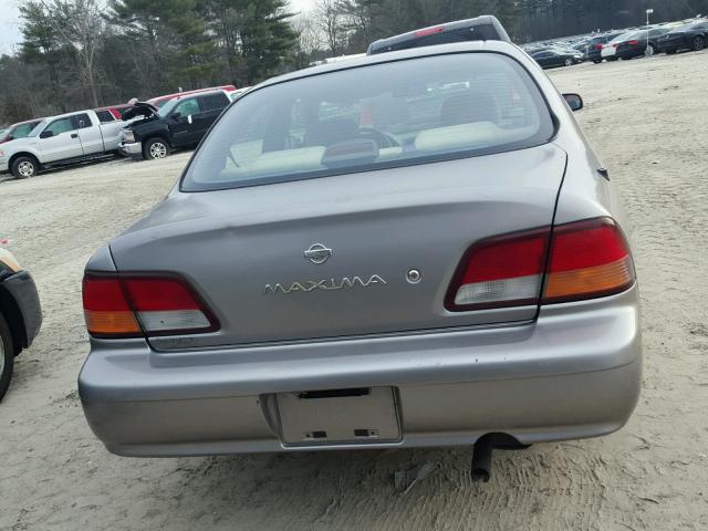 JN1CA21DXXT826731 - 1999 NISSAN MAXIMA GLE SILVER photo 9