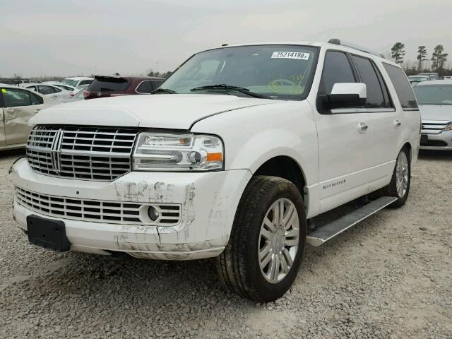 5LMJJ2H55BEJ00378 - 2011 LINCOLN NAVIGATOR 白色 照片 2