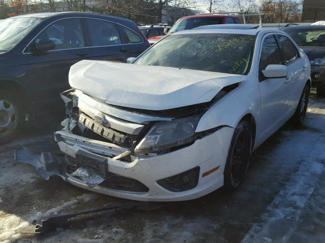 3FAHP0HA3AR164331 - 2010 FORD FUSION SE WHITE photo 2