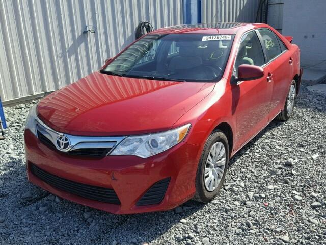 4T1BF1FK6CU514983 - 2012 TOYOTA CAMRY BASE RED photo 2