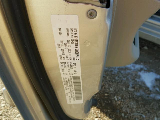 2A4RR8DG6BR641191 - 2011 CHRYSLER TOWN & COU SILVER photo 10