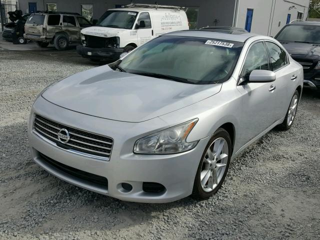 1N4AA5AP9AC804099 - 2010 NISSAN MAXIMA S SILVER photo 2