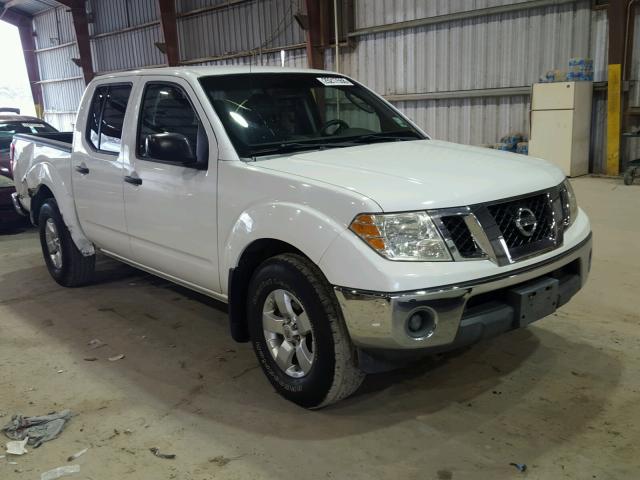 1N6AD07U49C420581 - 2009 NISSAN FRONTIER C WHITE photo 1