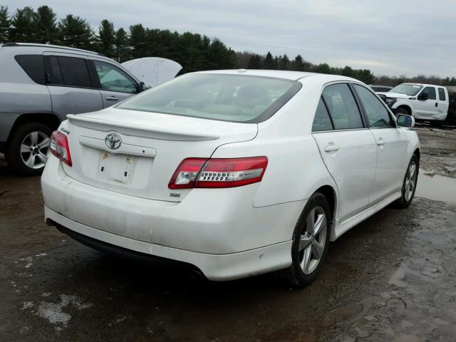 4T1BF3EKXBU638122 - 2011 TOYOTA CAMRY BASE WHITE photo 4