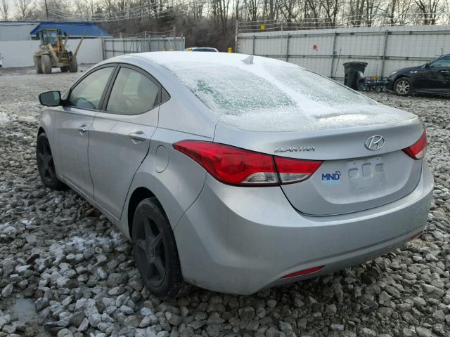 5NPDH4AEXBH027773 - 2011 HYUNDAI ELANTRA GL SILVER photo 3