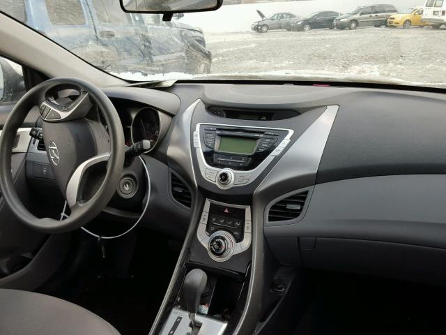 5NPDH4AEXBH027773 - 2011 HYUNDAI ELANTRA GL SILVER photo 5