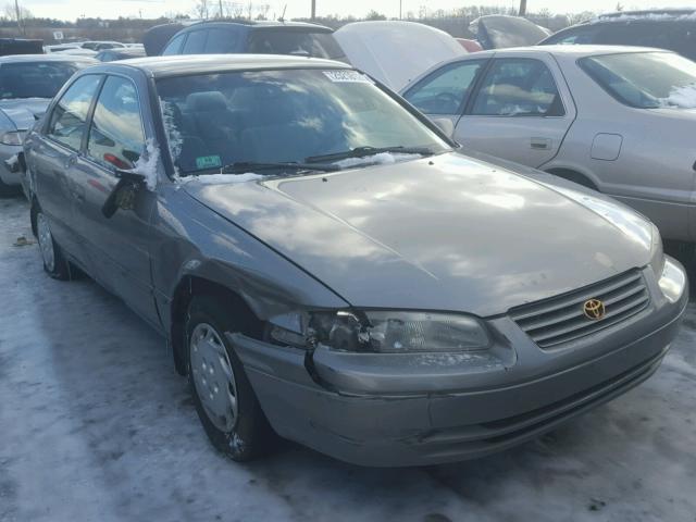 4T1BG22K9VU153387 - 1997 TOYOTA CAMRY CE GRAY photo 1