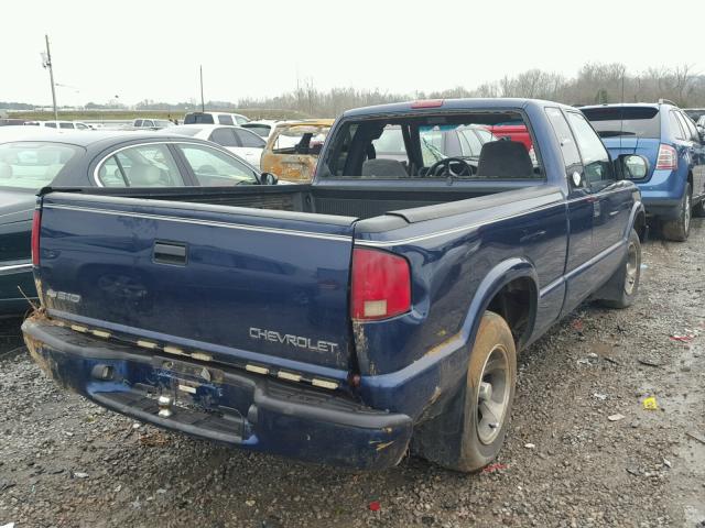 1GCCS19W828107791 - 2002 CHEVROLET S TRUCK S1 BLUE photo 4