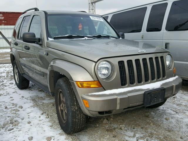 1J4GL38K55W669828 - 2005 JEEP LIBERTY RE BEIGE photo 1
