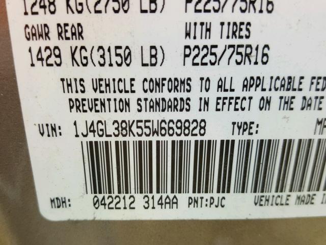 1J4GL38K55W669828 - 2005 JEEP LIBERTY RE BEIGE photo 10