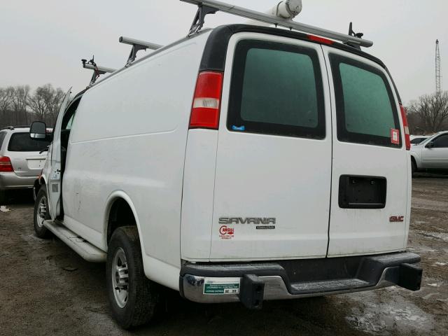 1GTW7FCA2E1905029 - 2014 GMC SAVANA G25 WHITE photo 3