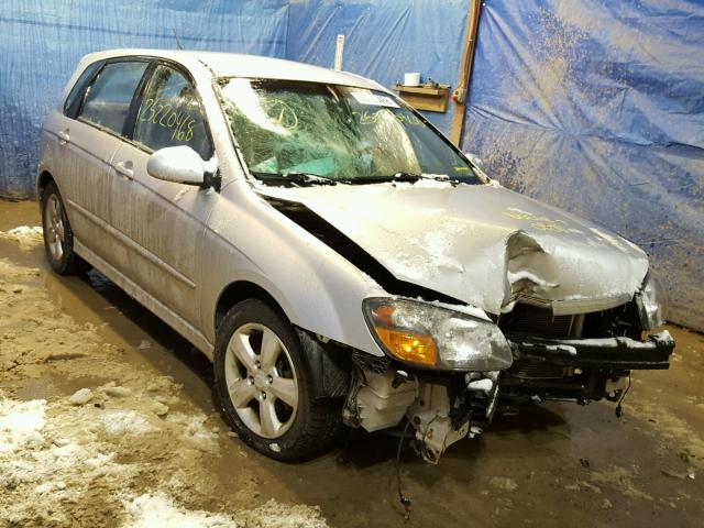 KNAFE162585013686 - 2008 KIA SPECTRA5 5 SILVER photo 1