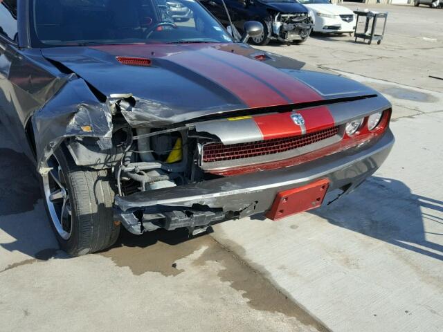 2B3CJ4DV8AH278683 - 2010 DODGE CHALLENGER GRAY photo 9