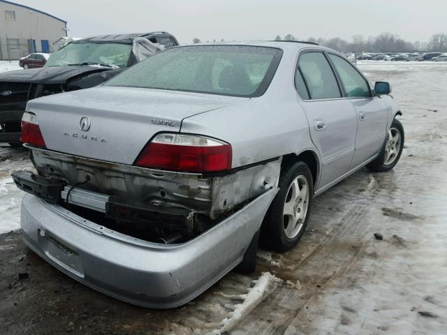 19UUA56633A070311 - 2003 ACURA 3.2TL SILVER photo 4