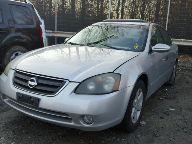 1N4AL11E82C273335 - 2002 NISSAN ALTIMA BAS SILVER photo 2