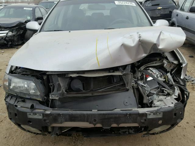 YV1SW53D921179908 - 2002 VOLVO V70 T5 TUR SILVER photo 7