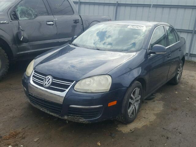 3VWST71K16M754942 - 2006 VOLKSWAGEN JETTA TDI BLUE photo 2