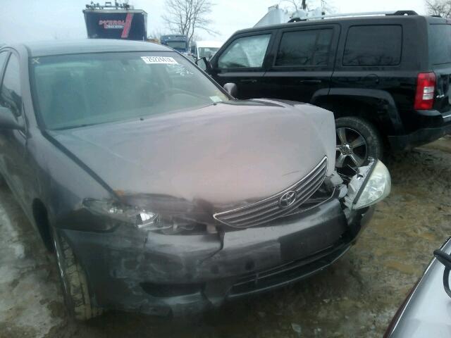 JTDBE30K063041619 - 2006 TOYOTA CAMRY LE GRAY photo 9