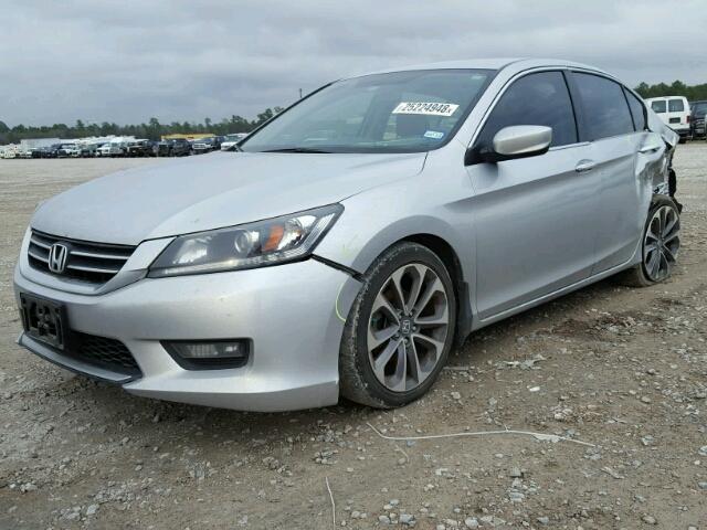 1HGCR2F50EA198650 - 2014 HONDA ACCORD SPO GRAY photo 2