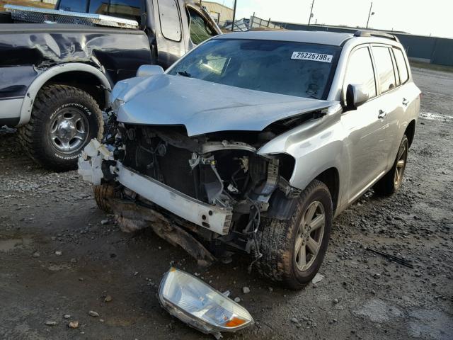 JTEDS41A382033368 - 2008 TOYOTA HIGHLANDER SILVER photo 2