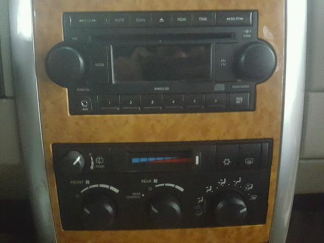 1A8HW58P97F525266 - 2007 CHRYSLER ASPEN LIMI GOLD photo 9