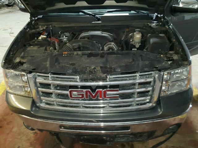 3GTP2VE31BG298940 - 2011 GMC SIERRA K15 GRAY photo 7