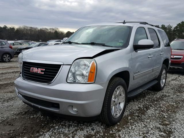 1GKS1CE03CR257092 - 2012 GMC YUKON SLT SILVER photo 2