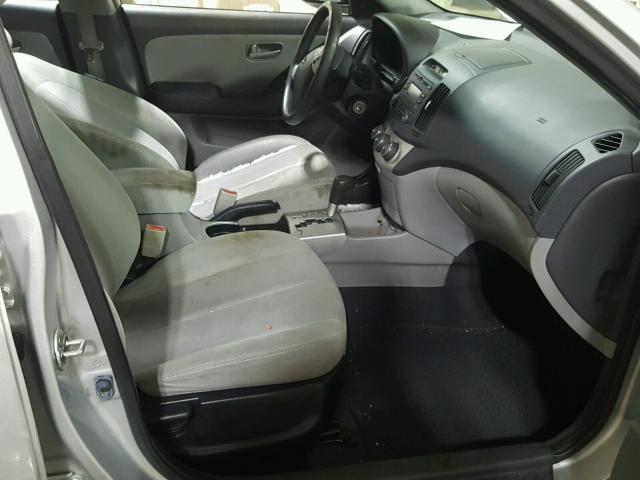 KMHDU46D49U761235 - 2009 HYUNDAI ELANTRA GL SILVER photo 5