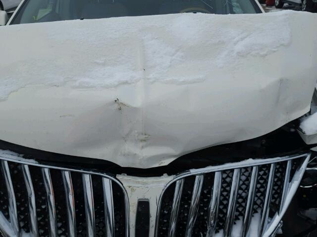 2LMDJ8JKXCBL12049 - 2012 LINCOLN MKX WHITE photo 7