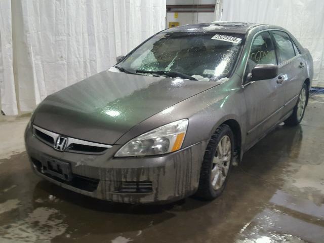 1HGCM66397A802493 - 2007 HONDA ACCORD LX GRAY photo 2