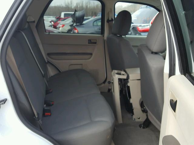 1FMCU02709KB19238 - 2009 FORD ESCAPE XLS WHITE photo 6