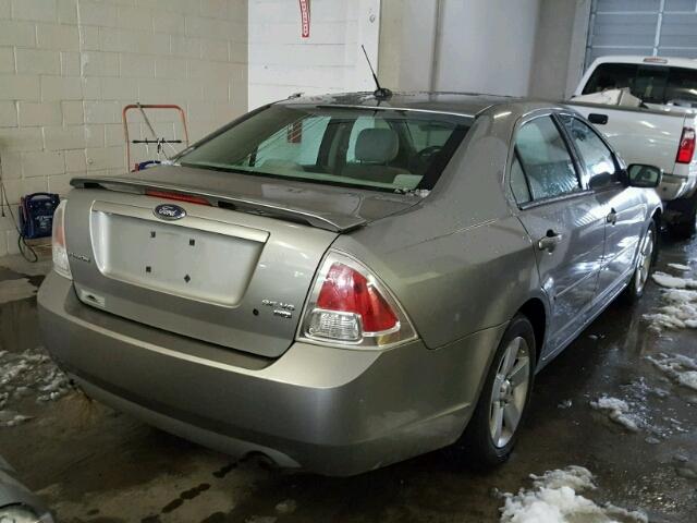 3FAHP01168R150086 - 2008 FORD FUSION SE GRAY photo 4