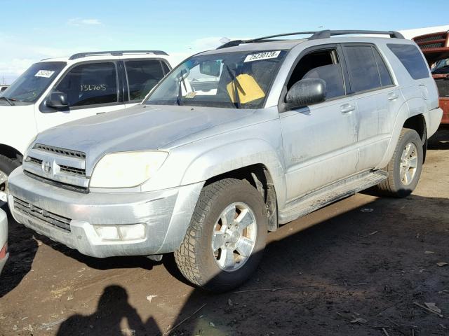 JTEBU14R040046604 - 2004 TOYOTA 4RUNNER SR SILVER photo 2