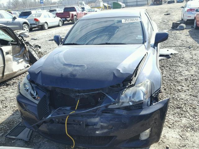 JTHCK262372013625 - 2007 LEXUS IS 250 BLUE photo 9