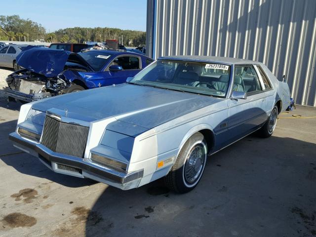 3BY62J5CR198710 - 1982 CHRYSLER IMPERIAL BLUE photo 2