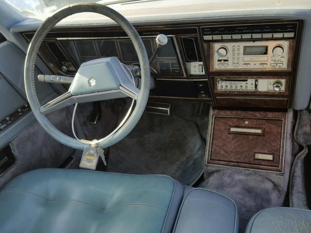 3BY62J5CR198710 - 1982 CHRYSLER IMPERIAL BLUE photo 9