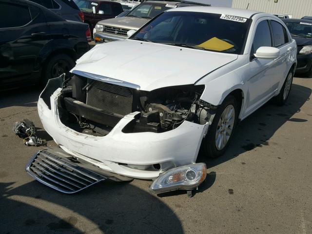 1C3CCBAB5CN122283 - 2012 CHRYSLER 200 LX WHITE photo 2