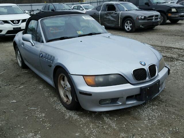 4USCH7328TLB72093 - 1996 BMW Z3 1.9 SILVER photo 1