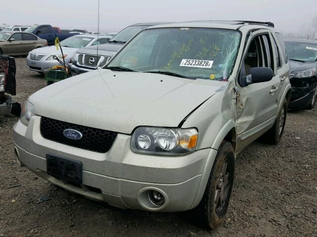 1FMCU04135KE23392 - 2005 FORD ESCAPE LIM TAN photo 2