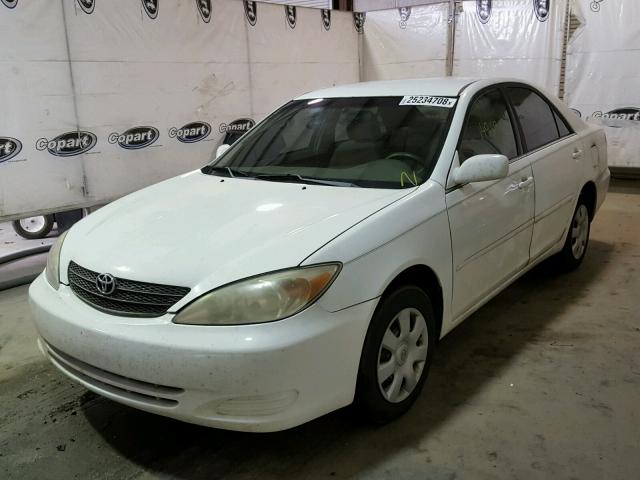 4T1BE32K13U139475 - 2003 TOYOTA CAMRY LE WHITE photo 2