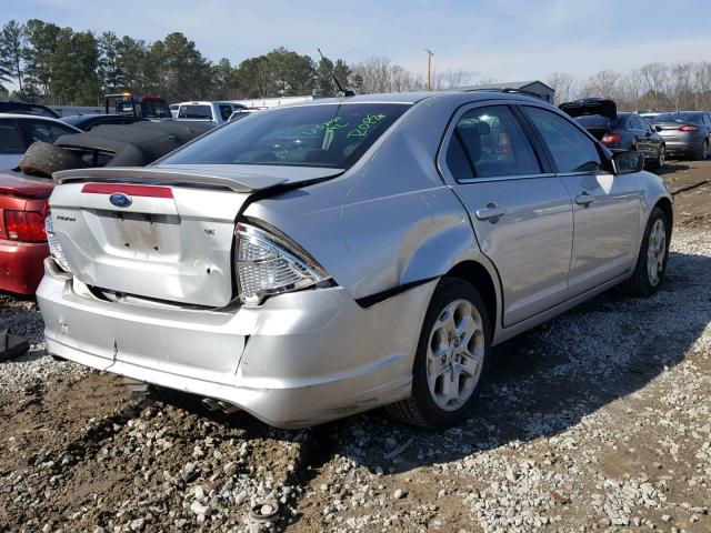 3FAHP0HA0AR414320 - 2010 FORD FUSION SE SILVER photo 4