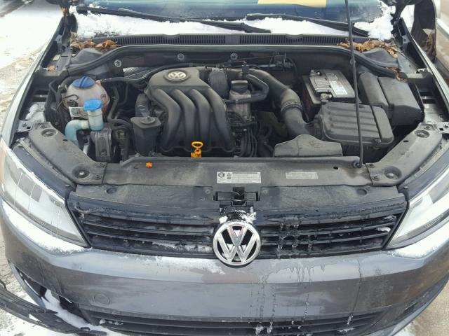 3VW2K7AJ2CM421137 - 2012 VOLKSWAGEN JETTA BASE GRAY photo 7