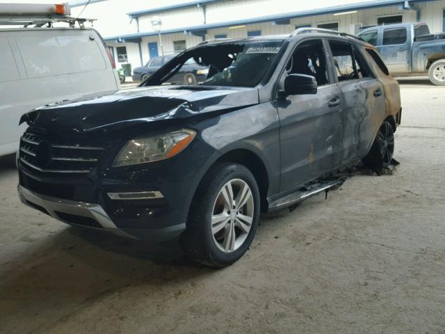 4JGDA5JB2DA257586 - 2013 MERCEDES-BENZ ML 350 BLACK photo 2