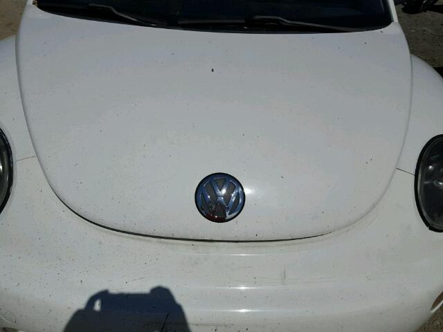3VWBC21C5YM454688 - 2000 VOLKSWAGEN NEW BEETLE თეთრი ფოტო 7