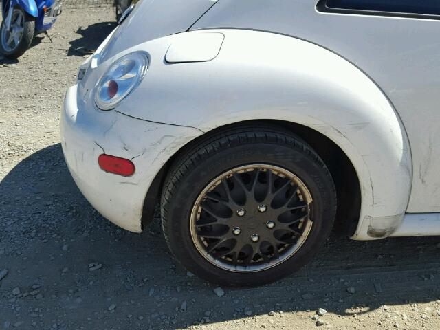 3VWBC21C5YM454688 - 2000 VOLKSWAGEN NEW BEETLE თეთრი ფოტო 9