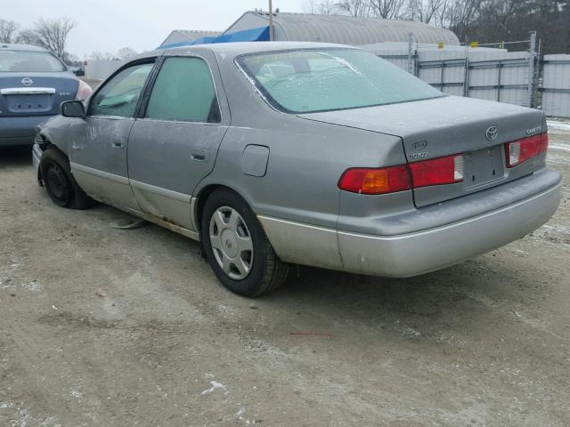 JT2BG28K510560533 - 2001 TOYOTA CAMRY LE GRAY photo 3