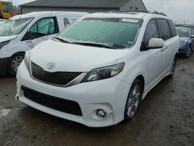 5TDXK3DC1DS302480 - 2013 TOYOTA SIENNA SPO WHITE photo 2